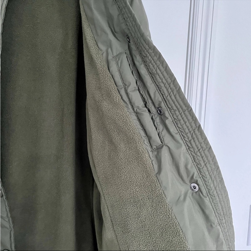 Olive Green Hooded Puffer Jacket - Picture 8 of 13